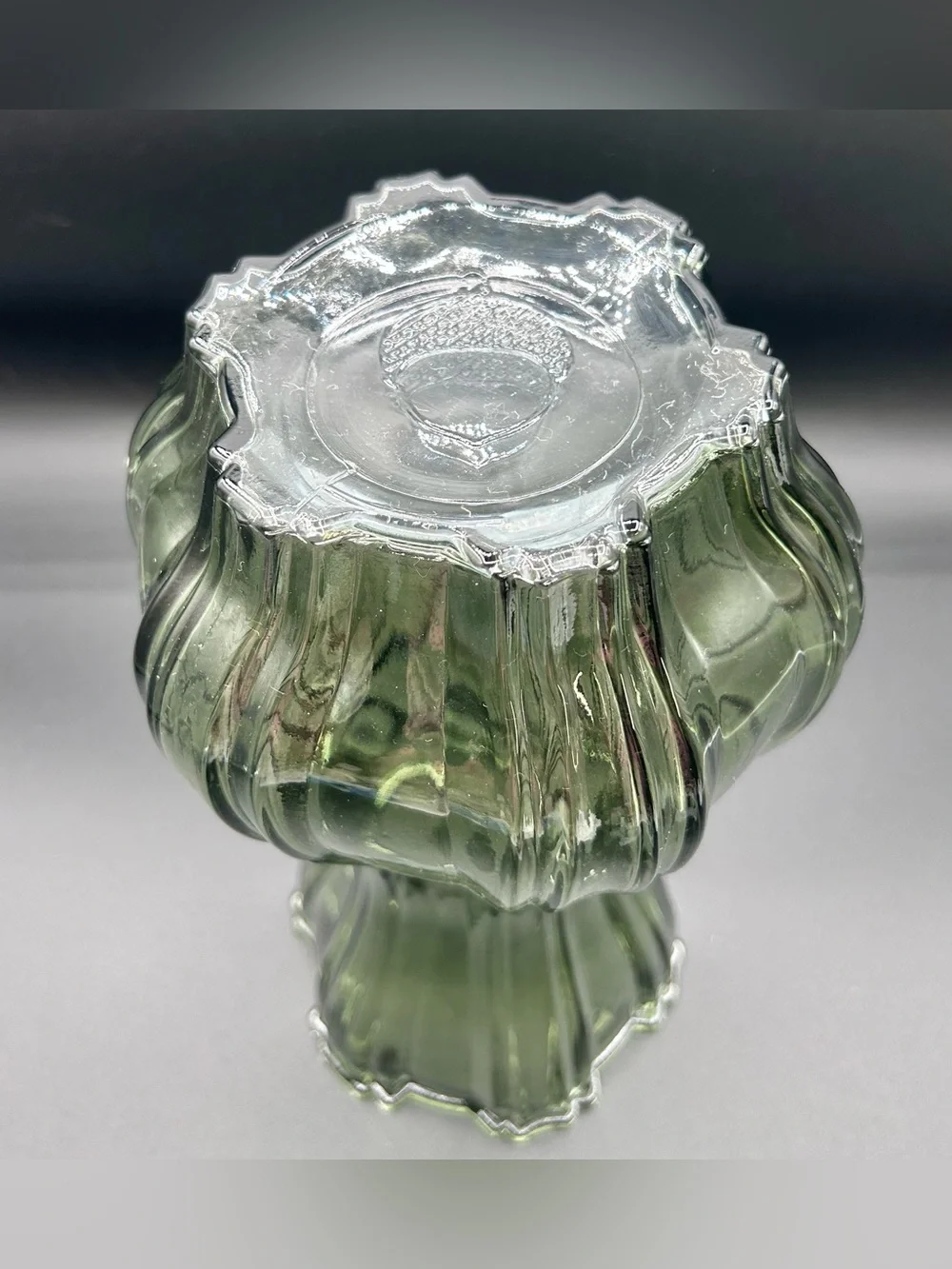 Vintage Green Glass Ribbed Vase Scalloped Acorn Marked Bottom 10